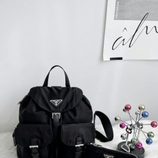 PRADA 프라다 포코노 백팩