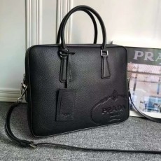 PRADA 프라다 24SS 빅로고 서류 가방