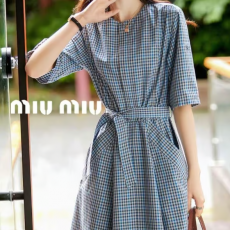 MIUMIU 미우미우 블루체크포켓OPS