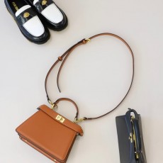 FENDI 펜디  피카부 백 쁘띠 아이씨유