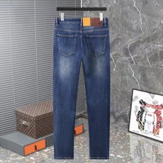 LOUIS VUITTON 루이비통 LV 파츠로고 스판데님진