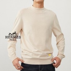 HERMES 에르메스 블럭 패치 캐시 하프넥 니트
