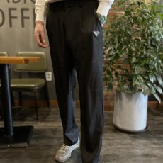 PRADA 프라다 triangle 플래이트 365 fit 와이드 릴렉스 밴딩 스판 팬츠