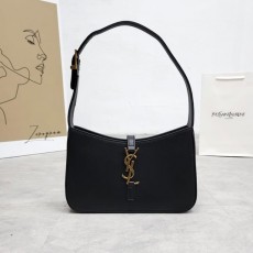 YSL SAINT LAURENT 입생로랑   스무스 래더 호보백