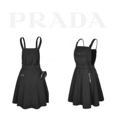 PRADA 프라다 우븐 플레어 멜빵 원피스