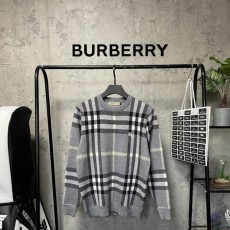BURBERRY 버버리 기마자수 패턴니트