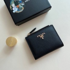 PRADA 프라다 사피아노 지퍼 반지갑
