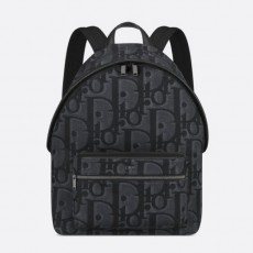 디* 맥시 오블리크 라이더 백팩 ㅡ 블랙 1ESBA088YXL_H27E